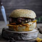 Chili Cheese Nacho Burger Rezept