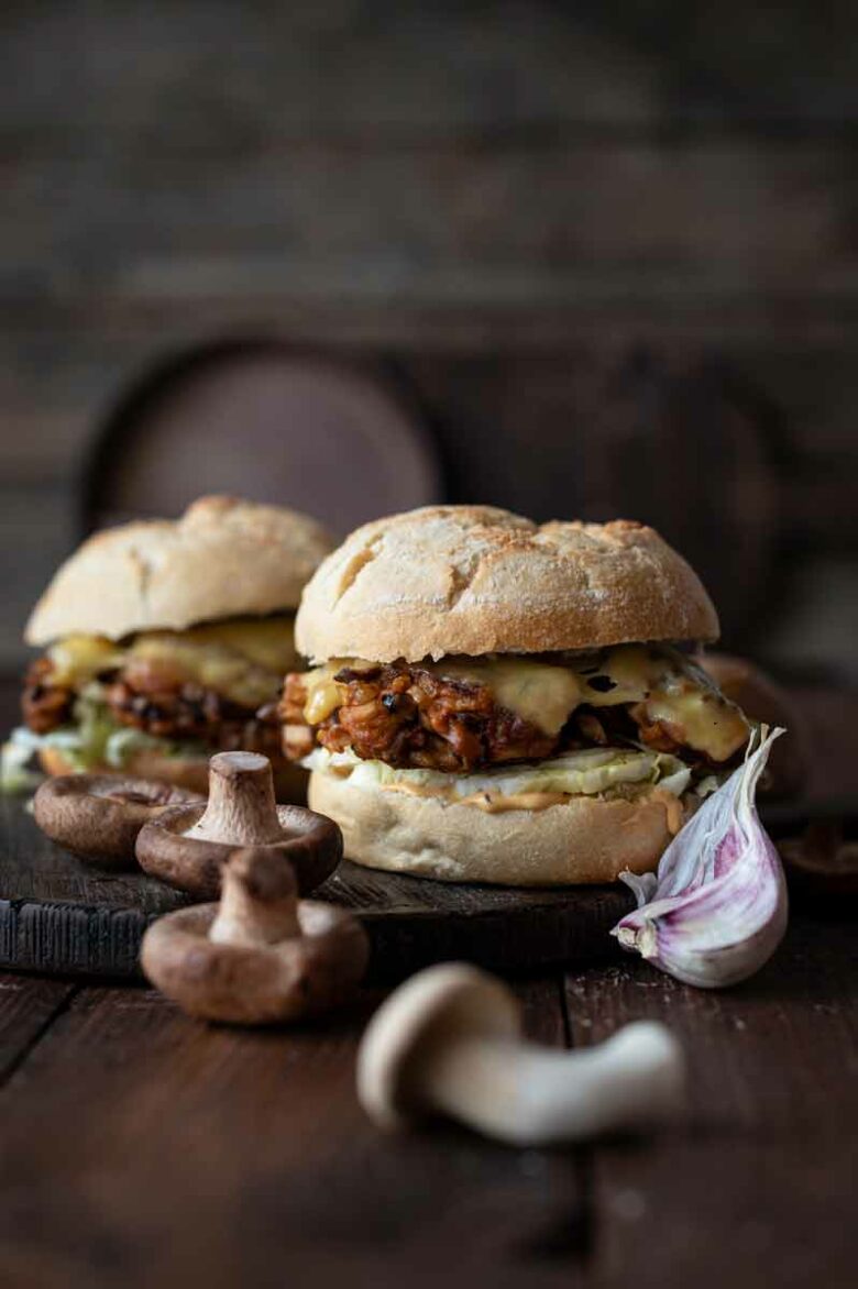 Vegetarischer Pilzfrikadelle oder Pilzburger Rezept