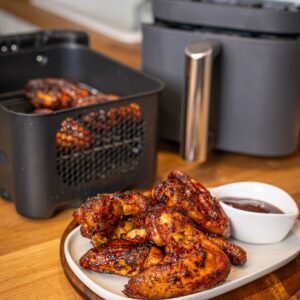 Chicken Wings aus der Heißluftfritteuse mit Honig BBQ Soße