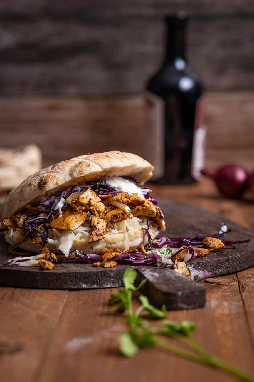 Veganer Döner – Einfaches Rezept mit Räuchertofu zum Selbermachen Veganer Döner – Einfaches Rezept mit Räuchertofu zum Selbermachen