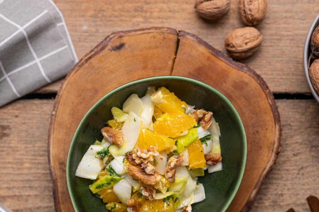 Chicoree Salat Rezept mit Orange und Honig Senf Dressing